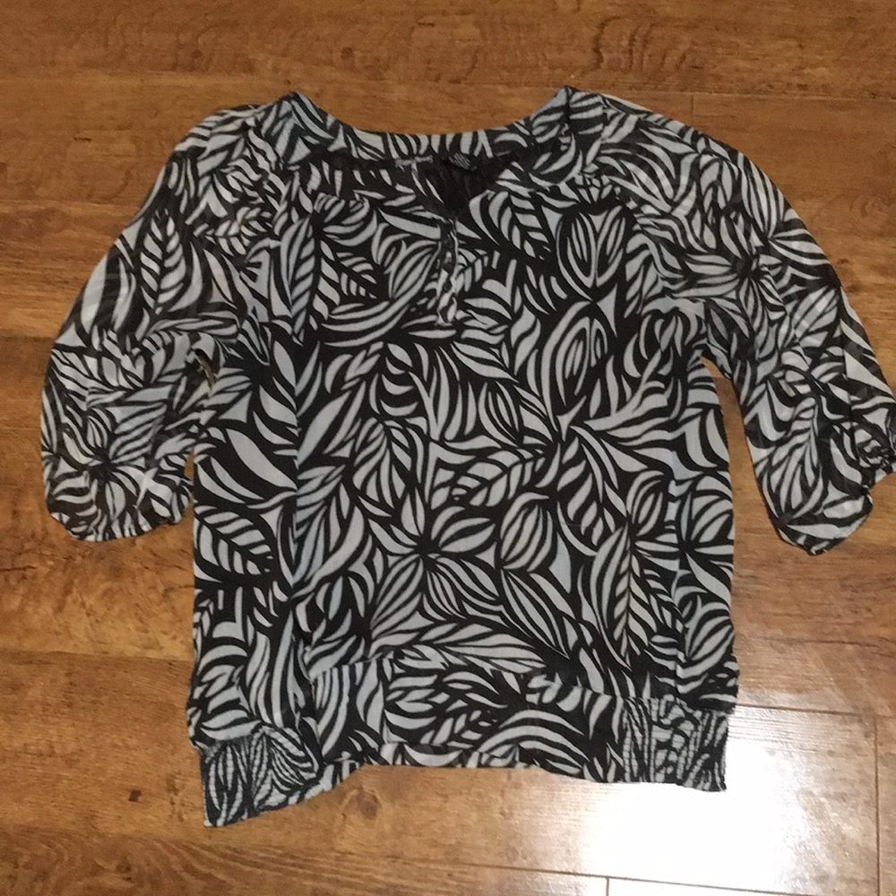 Maggie Barnes Women’s Top